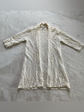 Eve & Maddie Oversized Lace Cardigan size S